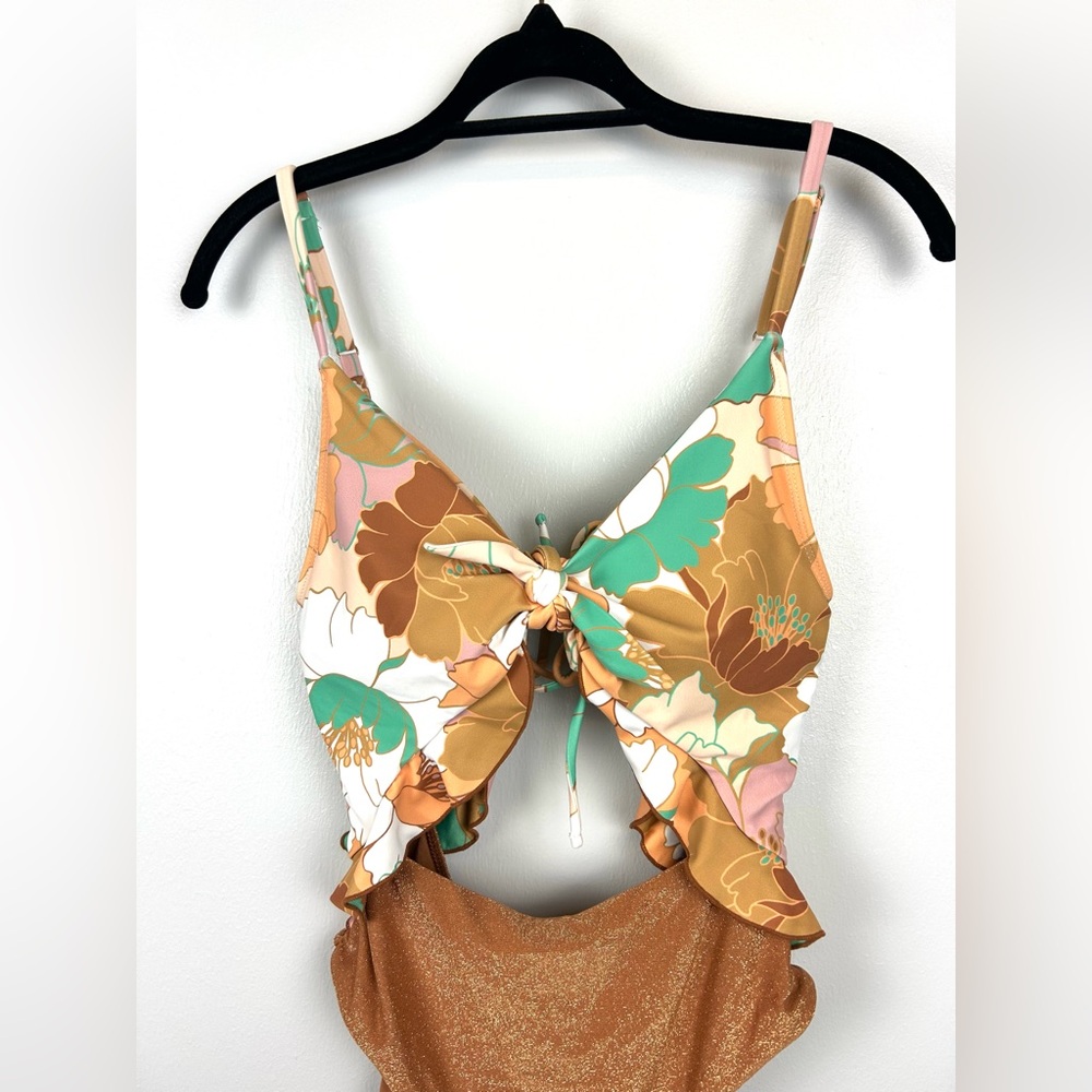 P2F Carly Swimsuit Size Medium One Piece Power 2 The Flower Paradise Poppies - Picture 5 of 11
